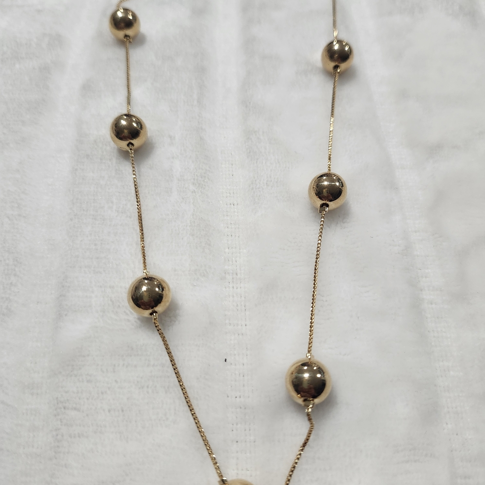 Elegant Gold Beaded Necklace